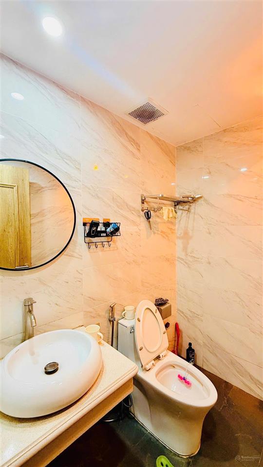 Bán gấp nhà riêng 6pn, 4wc tại 42 phố gia thượng, long biên, 11,8 tỷ, 38m2