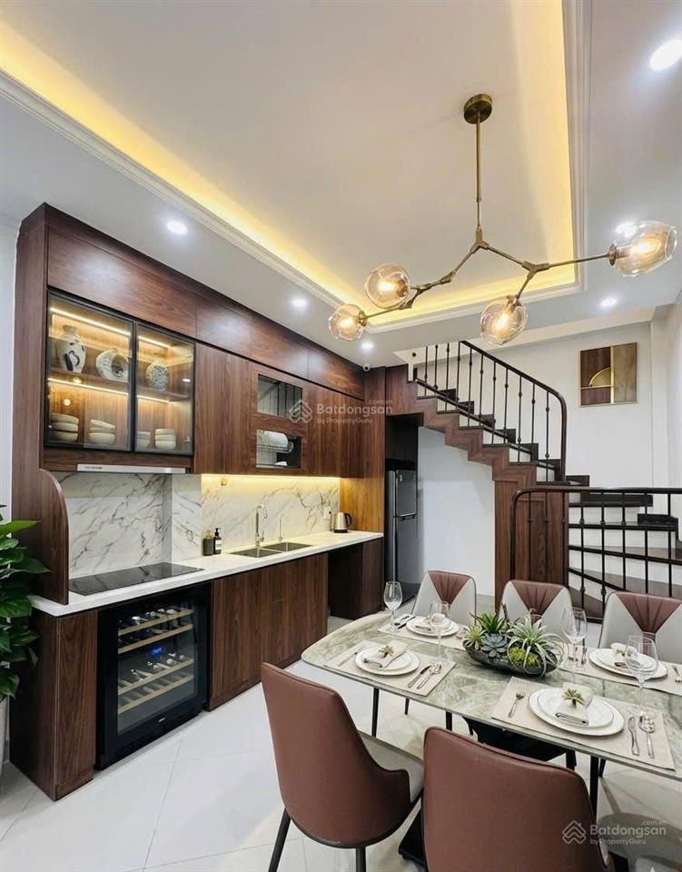 Bán gấp nhà riêng 6pn, 4wc tại 42 phố gia thượng, long biên, 11,8 tỷ, 38m2