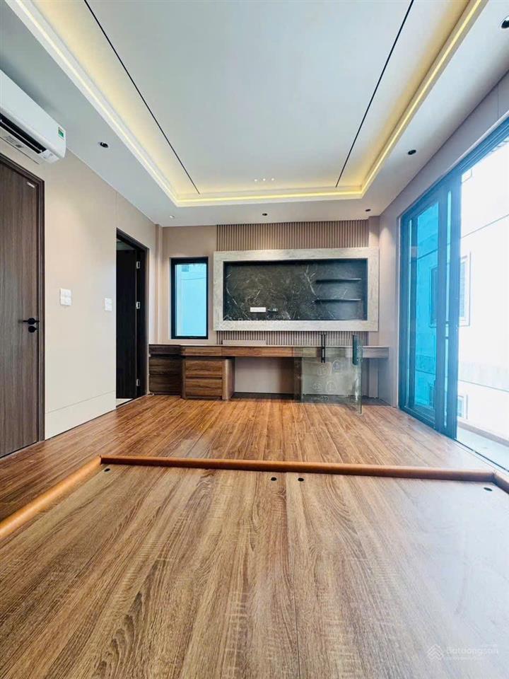 Nhà phố ngọc thuỵ lô góc 41m2, mặt tiền 6m, 7 tầng thang máy gara 2 ô tô giá 15,x tỷ bán nhà phố
