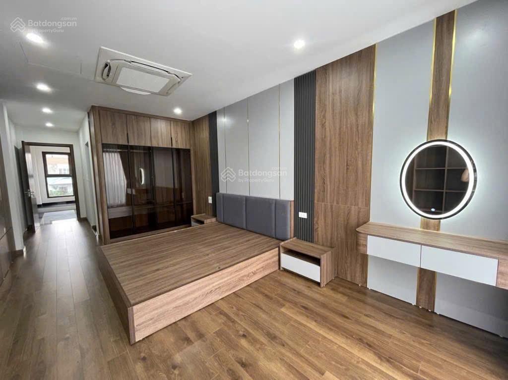 Chủ cần bán nhanh để nhập lô đất mới, giảm 600 triệu = siêu phẩm ngọc thụy  gara
