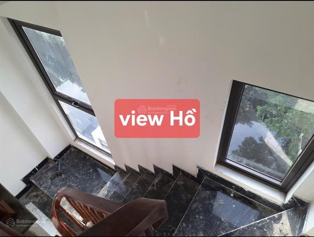Chủ cần bán nhanh để nhập lô đất mới, giảm 600 triệu = siêu phẩm ngọc thụy  gara