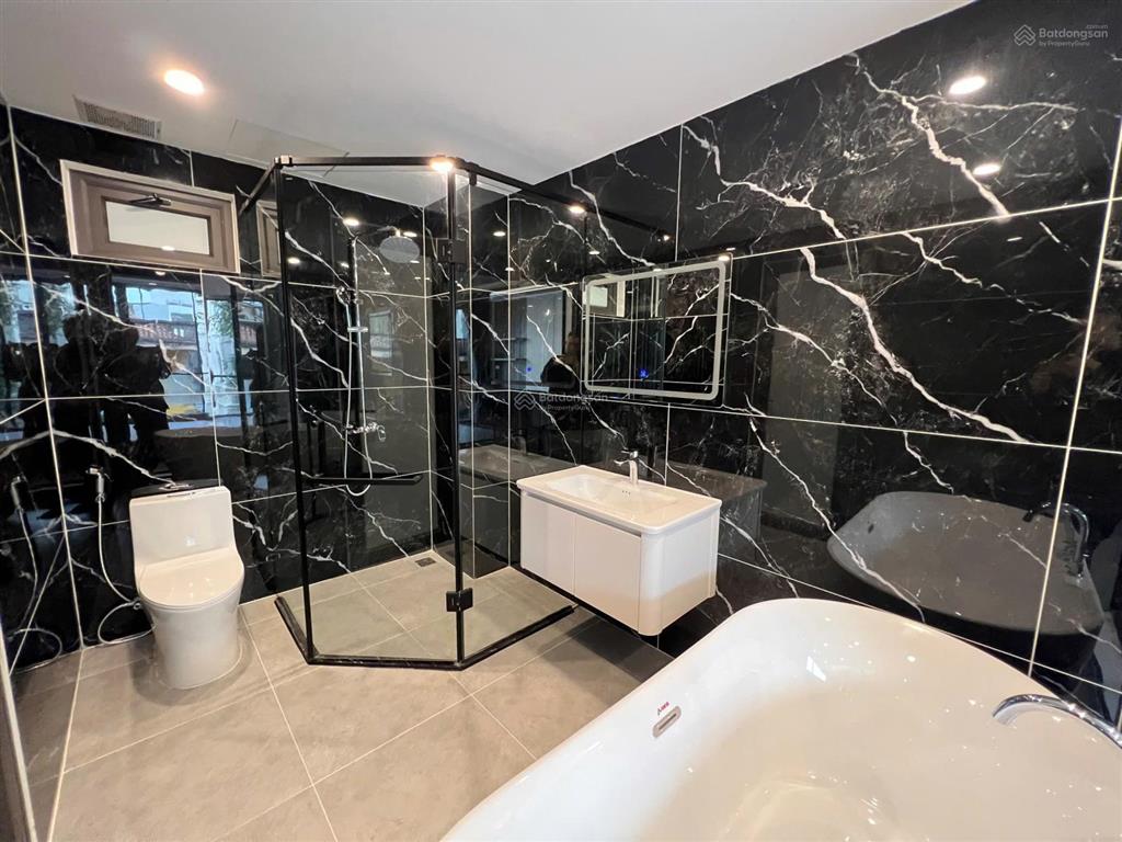 Bán nhà riêng tại nguyễn thế rục, 16 tỷ, 55m2, 4pn, 5wc, giá siêu hời