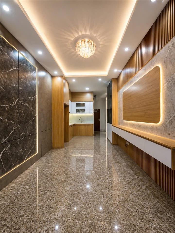 Bán nhà riêng tại phố hồng tiến, 8 tỷ, 30m2, hàng hiếm view đẹp