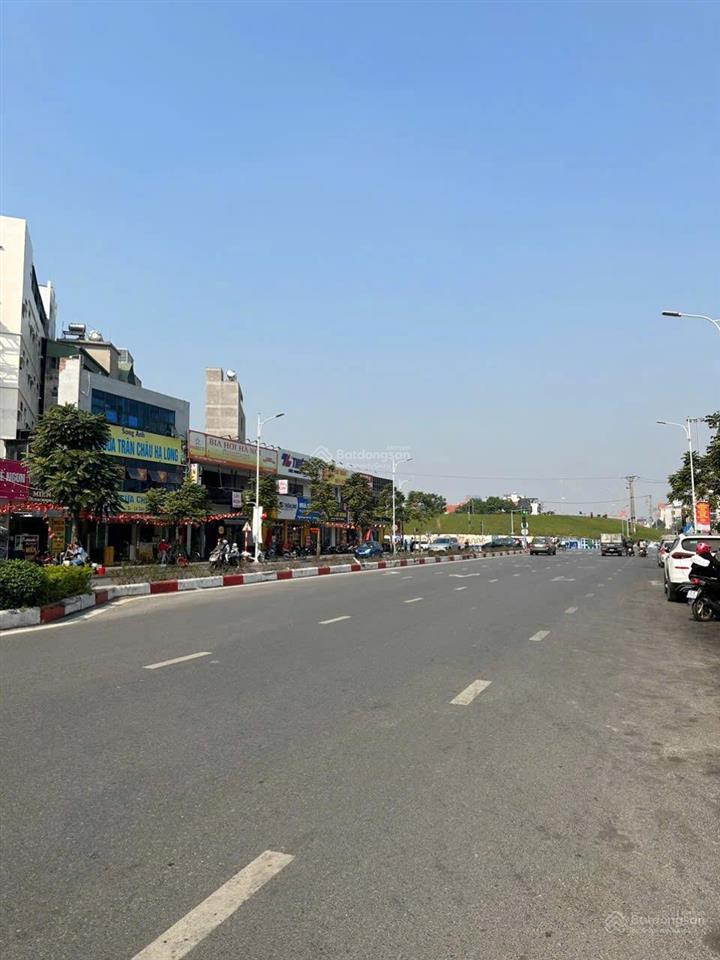 Bán nhà riêng tại phố hồng tiến, 8 tỷ, 30m2, hàng hiếm view đẹp