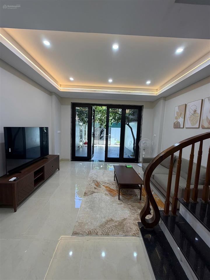 Việt hưng chủ giảm sốc 1 tỷ biệt thự sân vườn 70m2 chỉ 11 tỷ  đẹp như homestay diện tích rộng