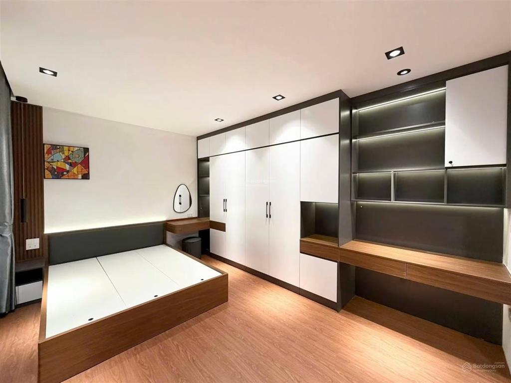 Chủ cần tiền giảm gần 1 tỷ muốn bán nhanh căn nhà lý sơn  ngọc thụy, dân xây tâm huyết