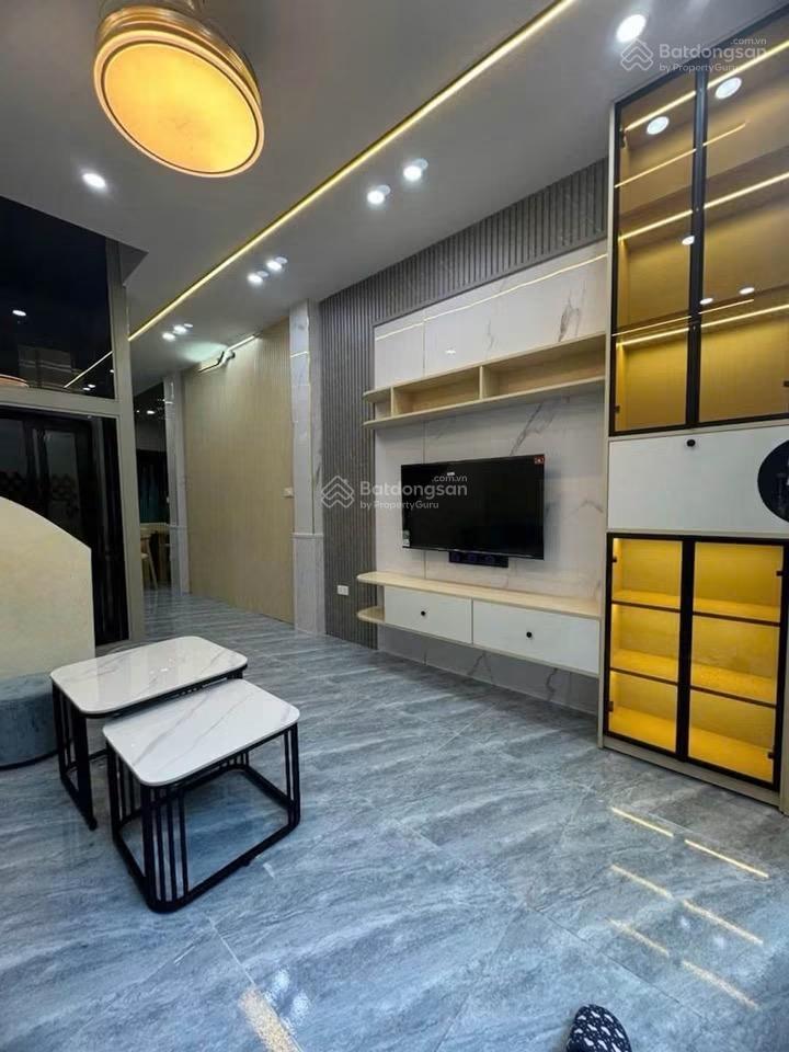 Bán nhà riêng đẹp tại ngọc thụy, 9,3 tỷ, 45m2 nhiều tiện ích