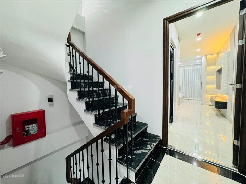  thời kì làm ăn khó khăn sở hữu 1 căn dòng tiền là 1 lựa chọn vô cùng chính xác quý a/c ạ  bán c