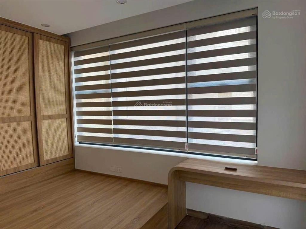Chính chủ gửi bán nhà ngọc thuỵ long biên dt 32m2 3 ngủ đủ công năng giá nhỉnh 6 tỷ
 0376 229 ***