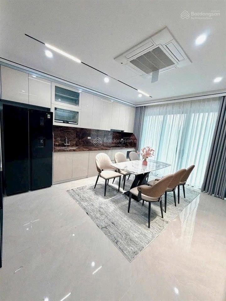 Hạ sốc thêm 500tr  nhà mới ngọc thụy 7 tầng thang máy nội thất cao cấp ở ngay diện t