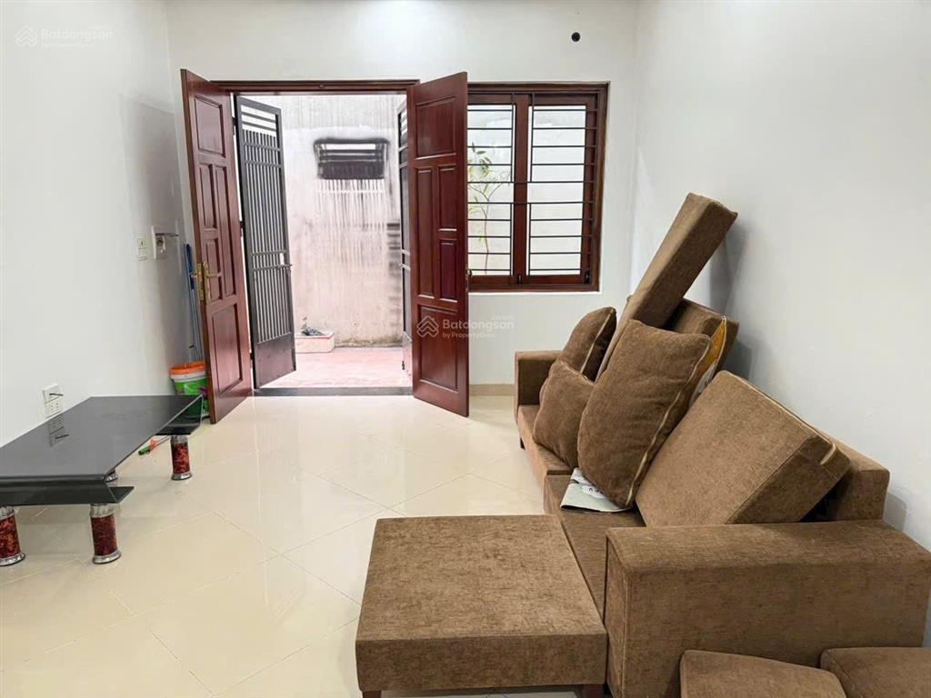Nhà đẹp  ô tô đỗ sát  cách ô tô tránh 20mmô tảnhà mình bán cách đường 20m ra ô tô thôn