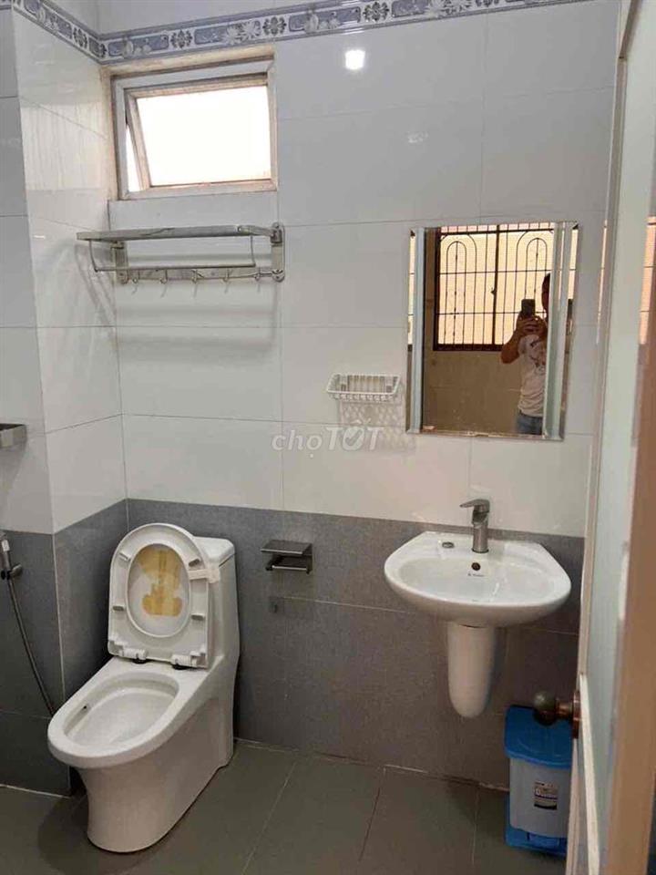 CHO Nử THUÊ PHÒNG TRỌ CAO CAP