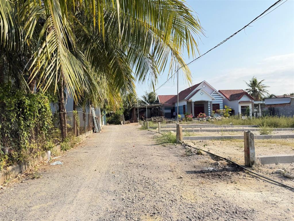 Bán đất xã diên khánh ( thị trấn diên khánh )95m2 giá chỉ 1tỷ 560 bao sổ oto tận nơi