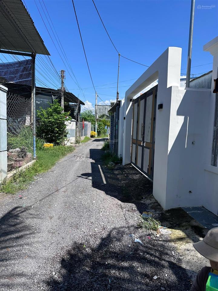 Bán căn nhà diên sơn bán kính 500m trường chợ, uỷ ban xã dt 121m 60m thổ cư ngang 5m giá 2ty050