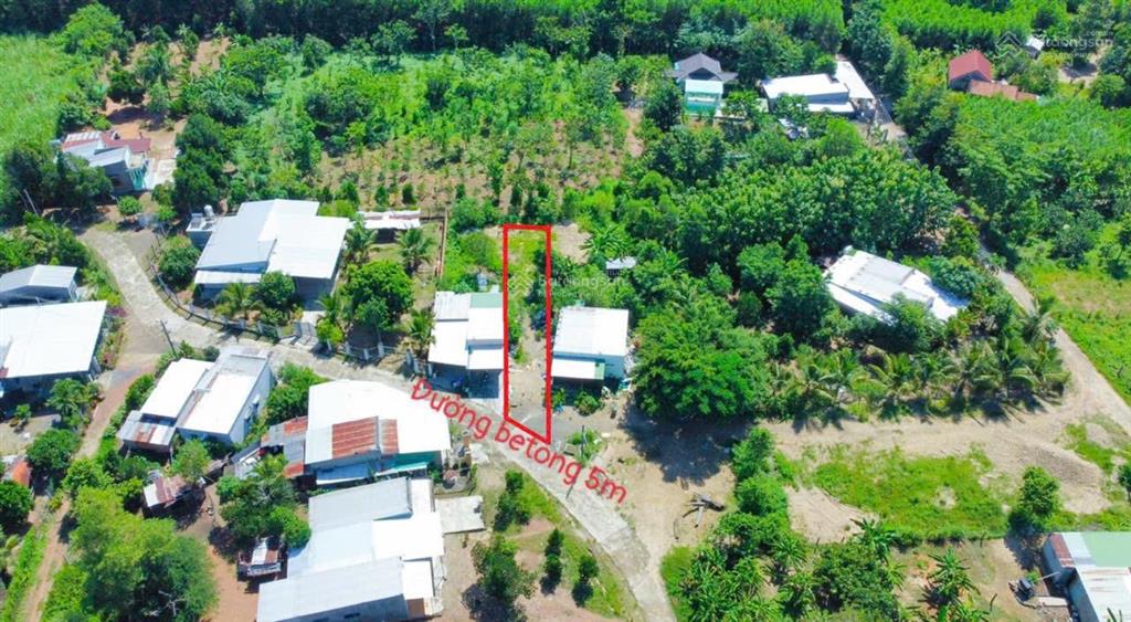 Đất diên xuân đường bê tông 5m thông
diện tích  202m2 full thổ cư giá 450tr bao sổ