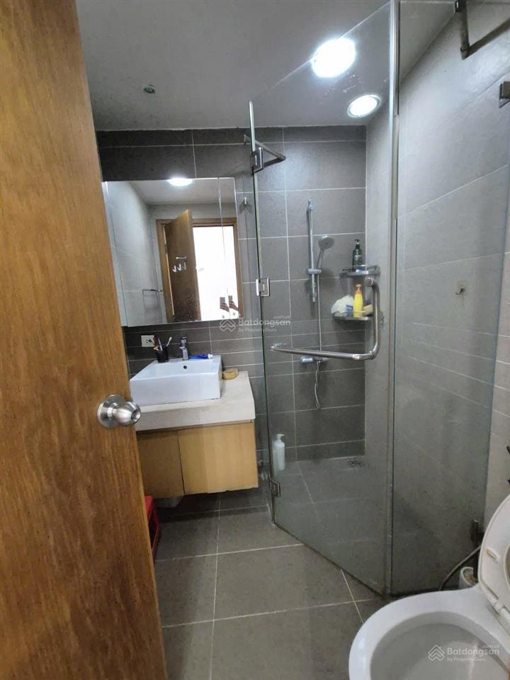 Căn hộ sunrise city south tầng 30 ngang 6,75m có ban công,có hỗ trợ bank