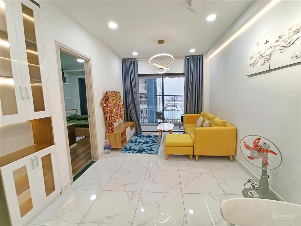 Cho thuê căn charm city, 2 phòng ngủ, full nội thất, block ruby