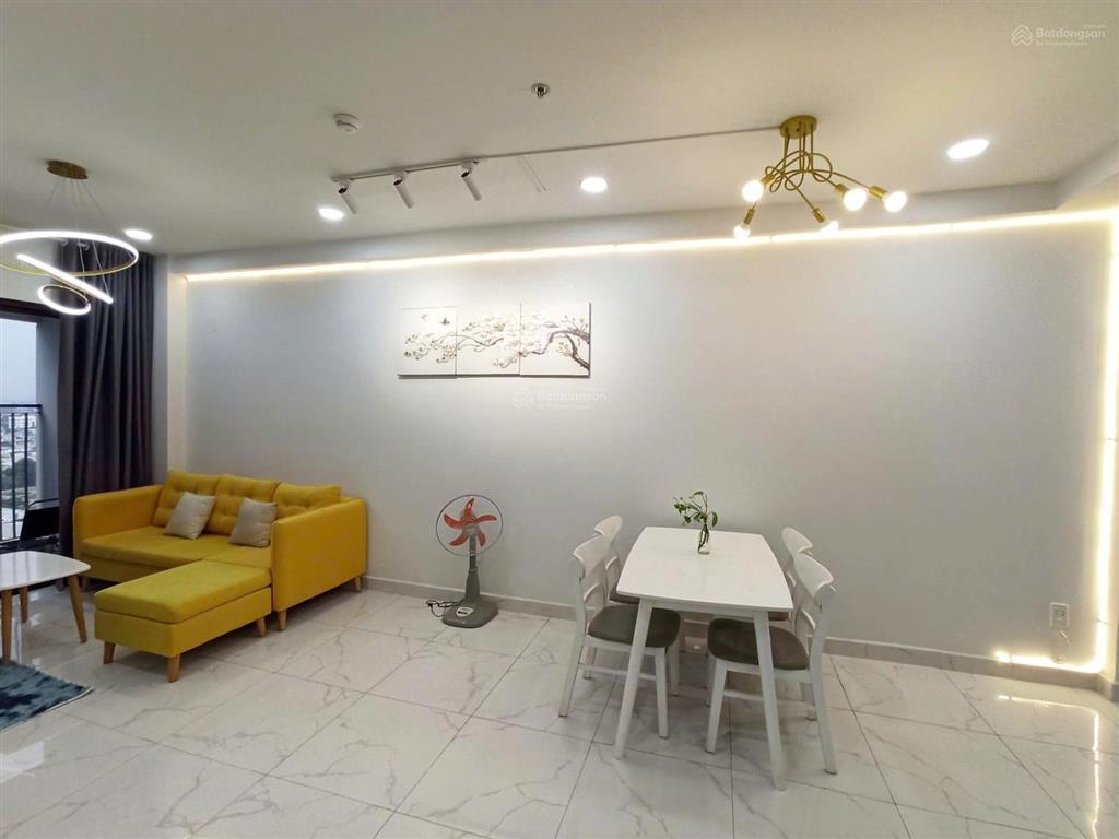 Cho thuê căn charm city, 2 phòng ngủ, full nội thất, block ruby
