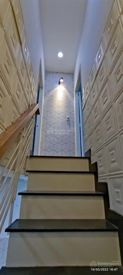 Chính chủ cho thuê nhà mới đẹp 3pn, 3wc, 3 máy lạnh 120m2