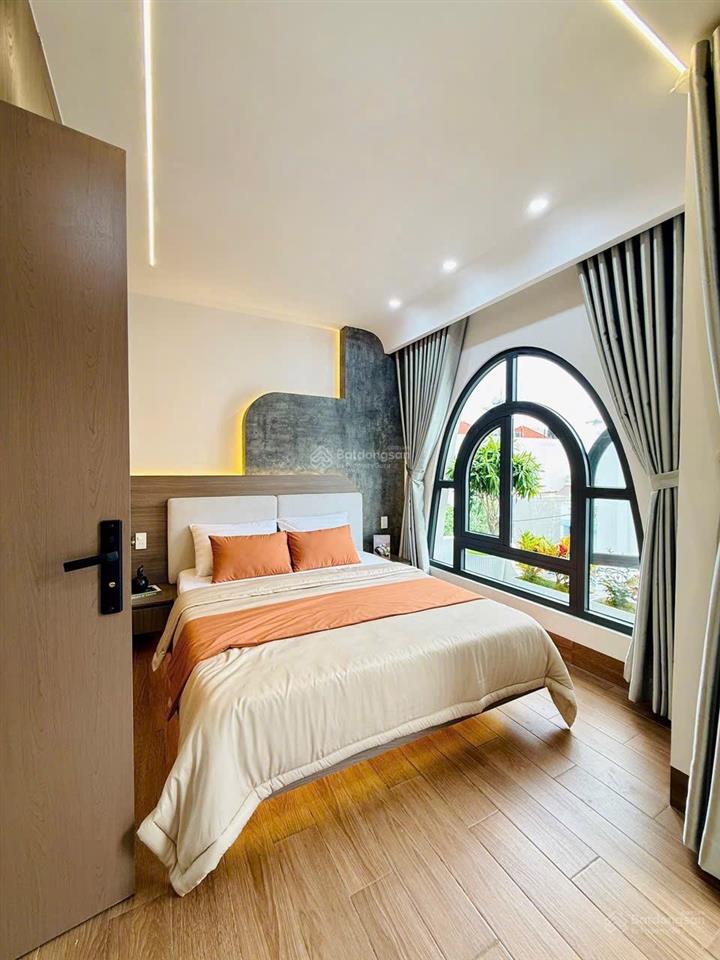 Hàng hiếm tại thạnh lộc 37, 18 triệu, 60m2, 4pn, 5wc, cho thuê nhà riêng