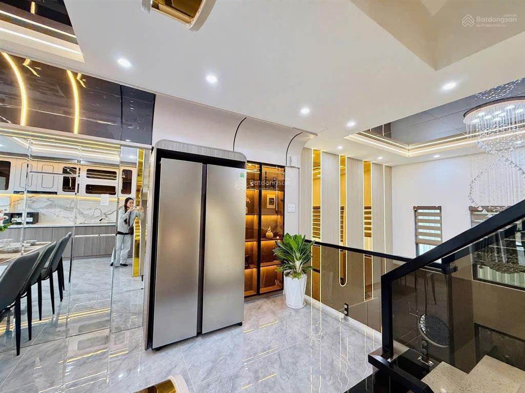 Hàng hiếm tại thạnh lộc 37, 18 triệu, 60m2, 4pn, 5wc, cho thuê nhà riêng