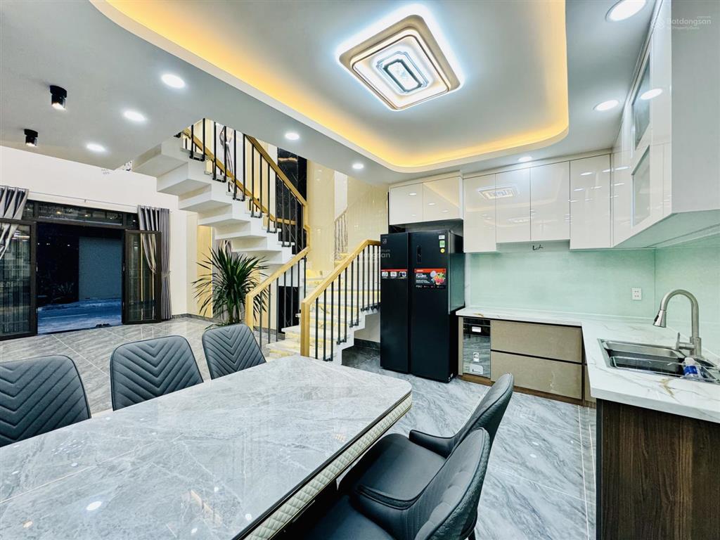 Bán khu nhà vip phường thạnh xuân  4pn 5wc 50,3m2 giá 5,999 tỷ tại thạnh xuân 38, q12, hcm