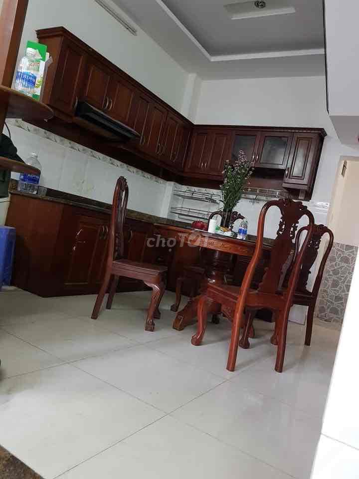 Cho thuê nhà hẻm ôtô đường CMT8, gần chợ Ông Tạ