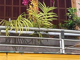 Nhà mặt tiền  đường Lý Thái Tổ