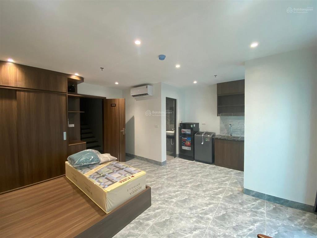 Bán nhà ngã 3 cát linh hào nam đống đa 10m ra phố dòng tiền 60 triệu /1 tháng 50m 6 tầng ngõ 3m