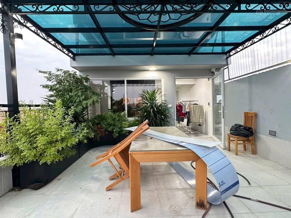 Bán nhà phố văn cao  65m2 nhà 6 tầng thang máy  10m ra đường ô tô tránh  hai thoáng  sát hồ tây