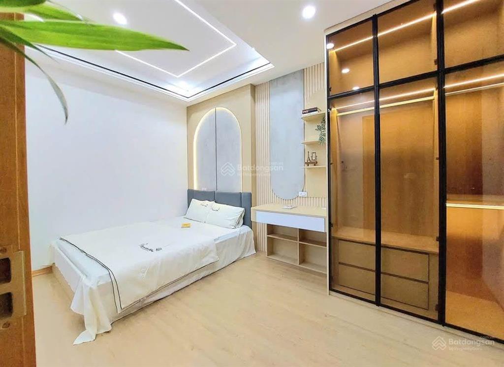 Hơn 8 tỷ nhà đẹp 6 tầng thang máy phố ngọc khánh ba đình  hai thoáng gần phố  nội thất xịn