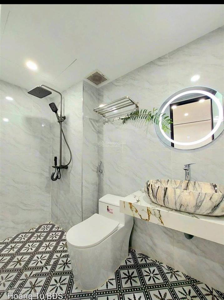 Hơn 8 tỷ nhà đẹp 6 tầng thang máy phố ngọc khánh ba đình  hai thoáng gần phố  nội thất xịn