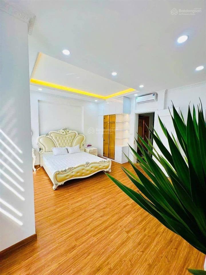 Bán nhà ba đình  ngã 3 văn cao liễu giai 48m2 6 tầng thang máy 10 tỷ, ngõ nông 30m ra phố
