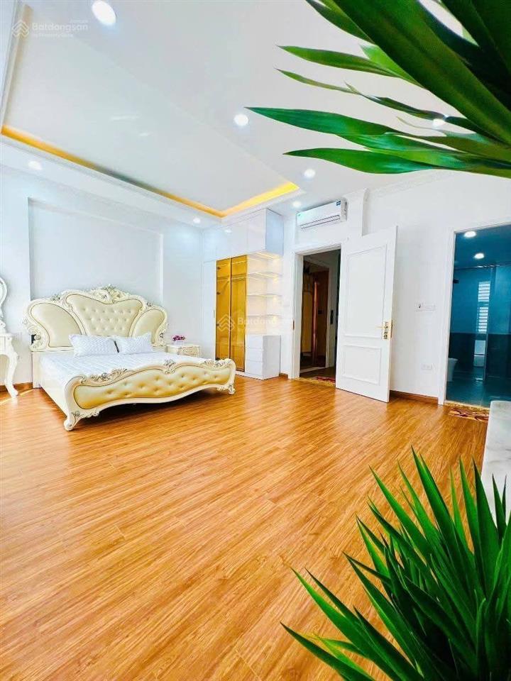 Bán nhà ba đình  ngã 3 văn cao liễu giai 48m2 6 tầng thang máy 10 tỷ, ngõ nông 30m ra phố