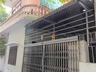 Bán nhà liễu giai, đội cấn  nhà sân vườn hai mặt ngõ  sân rộng  10m ra ô tô  ngõ 3m thông