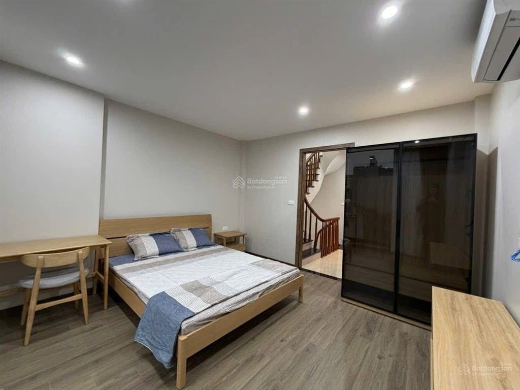 Bán nhà ngã 3 vạn bảo  đội cấn. 55m2 6 tầng thang máy  lô góc  nhà dân xây mới  20m ra phố