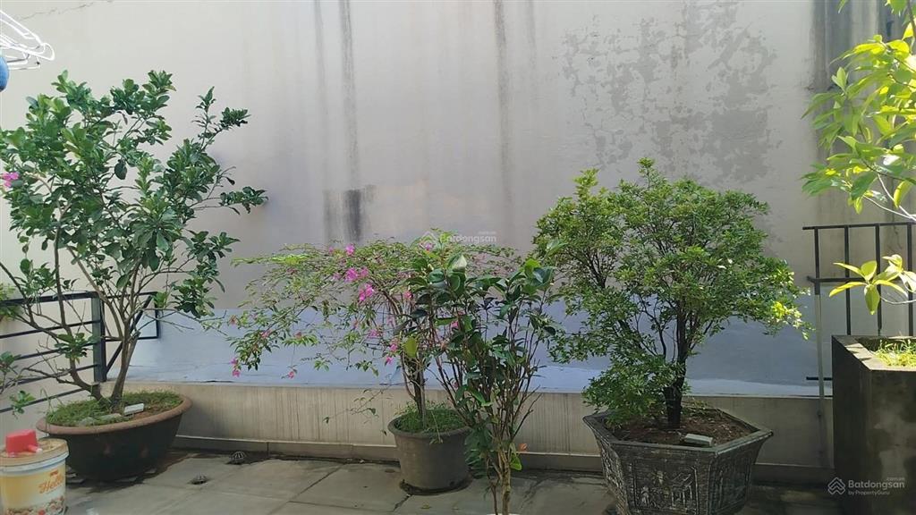 Chính chủ bán nhà phân lô thái hà ôtô đỗ cửa  nhà cực đẹp  hai thoáng  sân rộng  4 ngủ  sổ đẹp