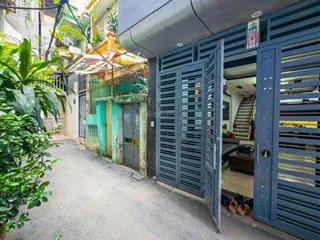 Cần bán nhà đẹp phố cát linh  hào nam 60m2 4 tầng  đống đa  ngõ 3m  gần phố sổ đẹp  hai thoáng