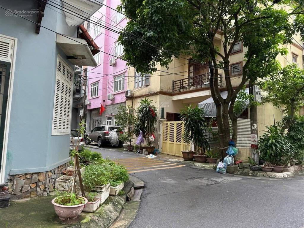 Bán nhà phố hoàng cầu  trần quang diệu 50 m 6 tầng 10m ra ôtô tránh  nhà xây còn rất mới  sổ đẹp