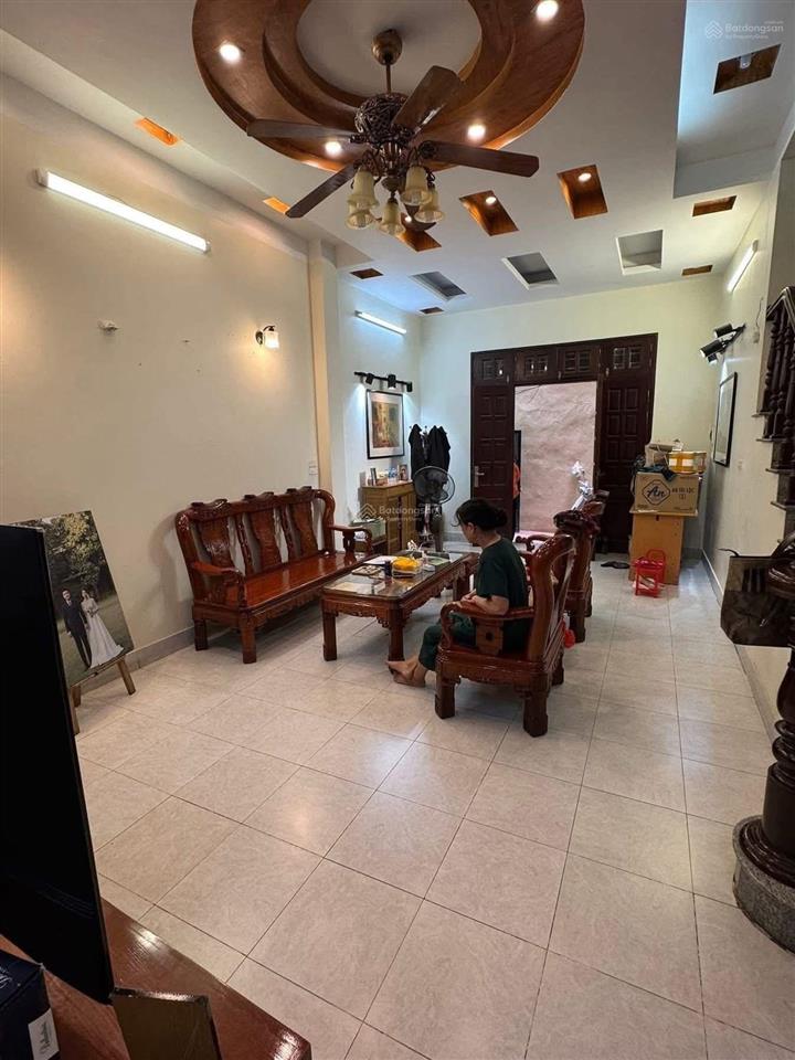 Phân lô quân đội lê trọng tấn 75m2 ngõ ô tô tránh  hai mặt ngõ  ô chờ thang máy  dân xây cực đẹp