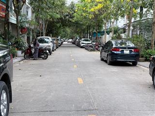 Nhà hoàng cầu đống đa  2 mặt ngõ ô tô tránh kinh doanh ô chờ thang máy kinh doanh nhà cực đẹp