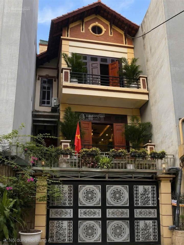 Phân lô nguyên hồng trung tâm đống đa ô chờ thang máy  ngõ ô tô tránh  hai thoáng  nhà dân xây