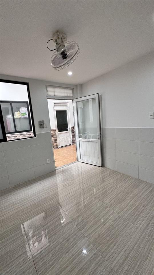 Nhà 40m2 gần chợ bà chiểu