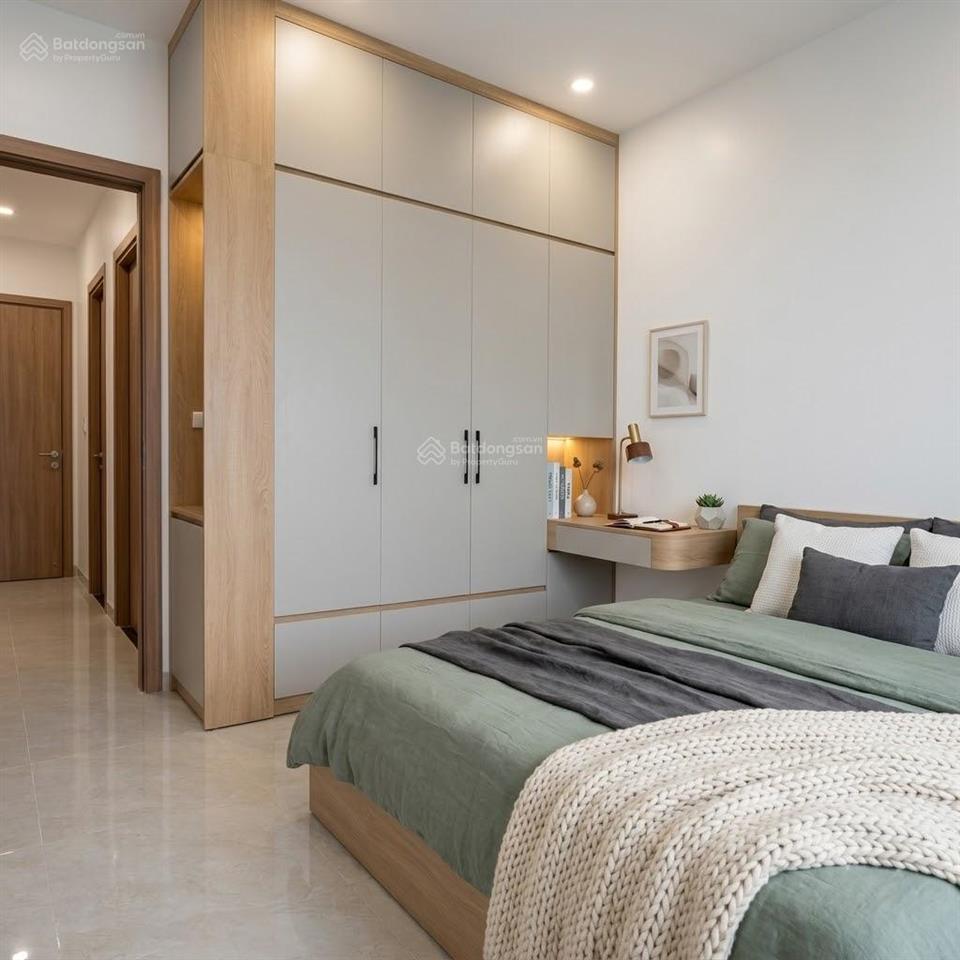 Cho thuê ccmn phố nguyễn văn cừ 60m2  2 pn, 1pk  ô tô đỗ cửa  thang máy  full nội thất