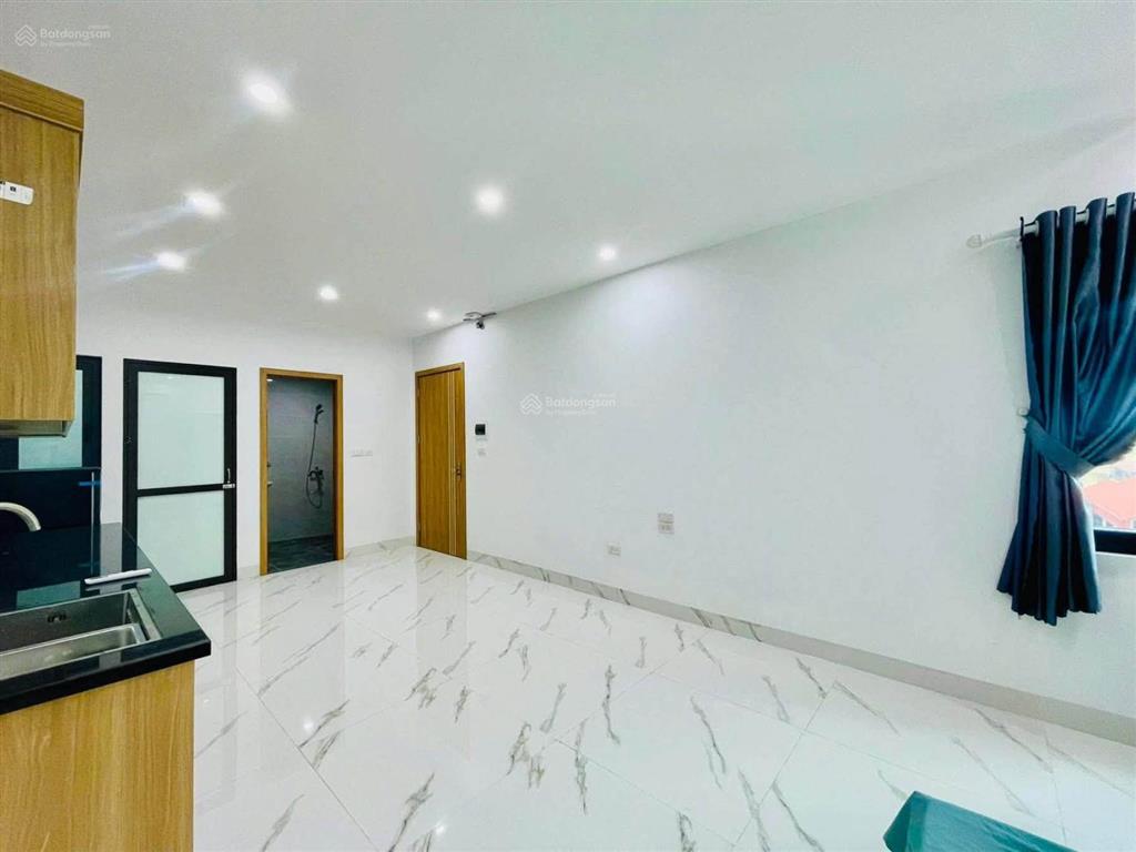 Cho thuê ccmn kim quan thượng mới tinh  thang máy  full nội thất
