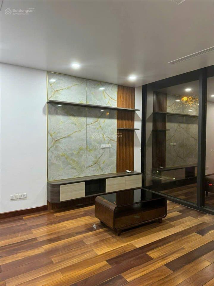 Cho thuê ccmn cao cấp phố lâm hạ long biên 1 n+1k
