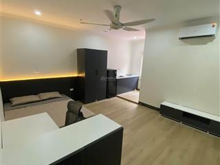 Cho thuê ccmn mặt hồ tai trâu  ngọc lâm  ô tô chạy vòng quanh  thang máy  full nội thất
