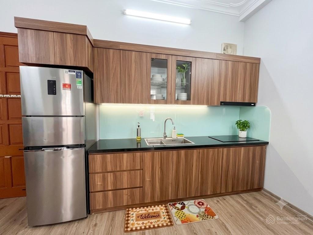 Cho thuê ccmn 2 ngủ 65m2 tại ngọc lâm  ô tô tránh  full nội thất  miễn phí dịch vụ