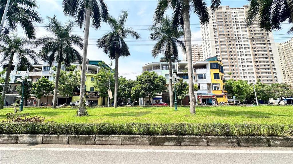 Liền kề tân tây đô 5 tầng thang máy  ô tô đỗ cửa  view vườn hoa  chủ mót bán