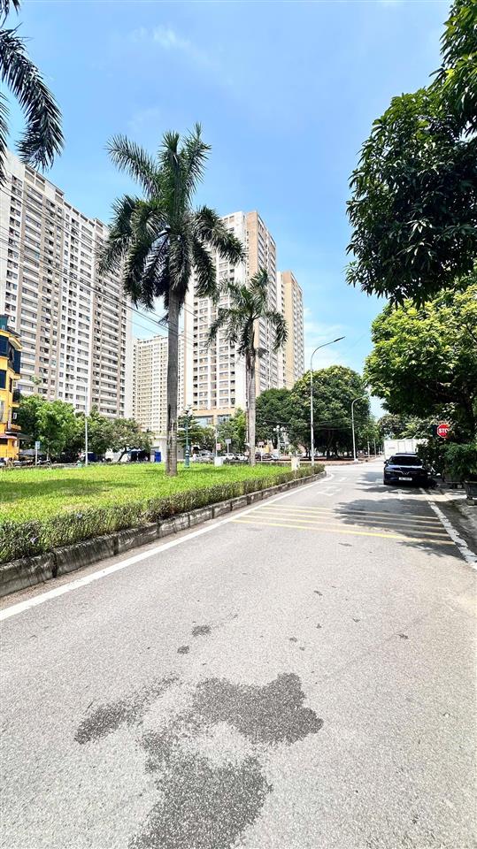 Liền kề tân tây đô 5 tầng thang máy  ô tô đỗ cửa  view vườn hoa  chủ mót bán
